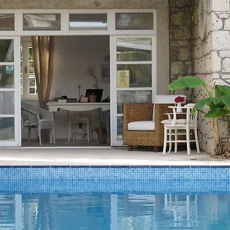 Alenos Boutique 2* 알라카티