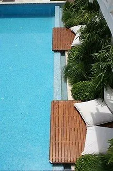 Alenos Boutique ألاتشاتي