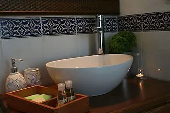 فندق Alenos Boutique 2*