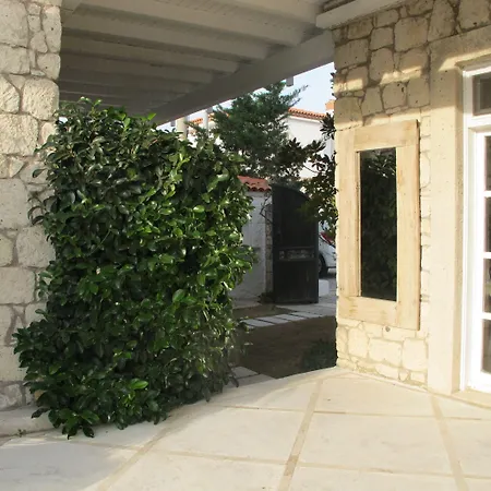 Отель Alenos Boutique 2*